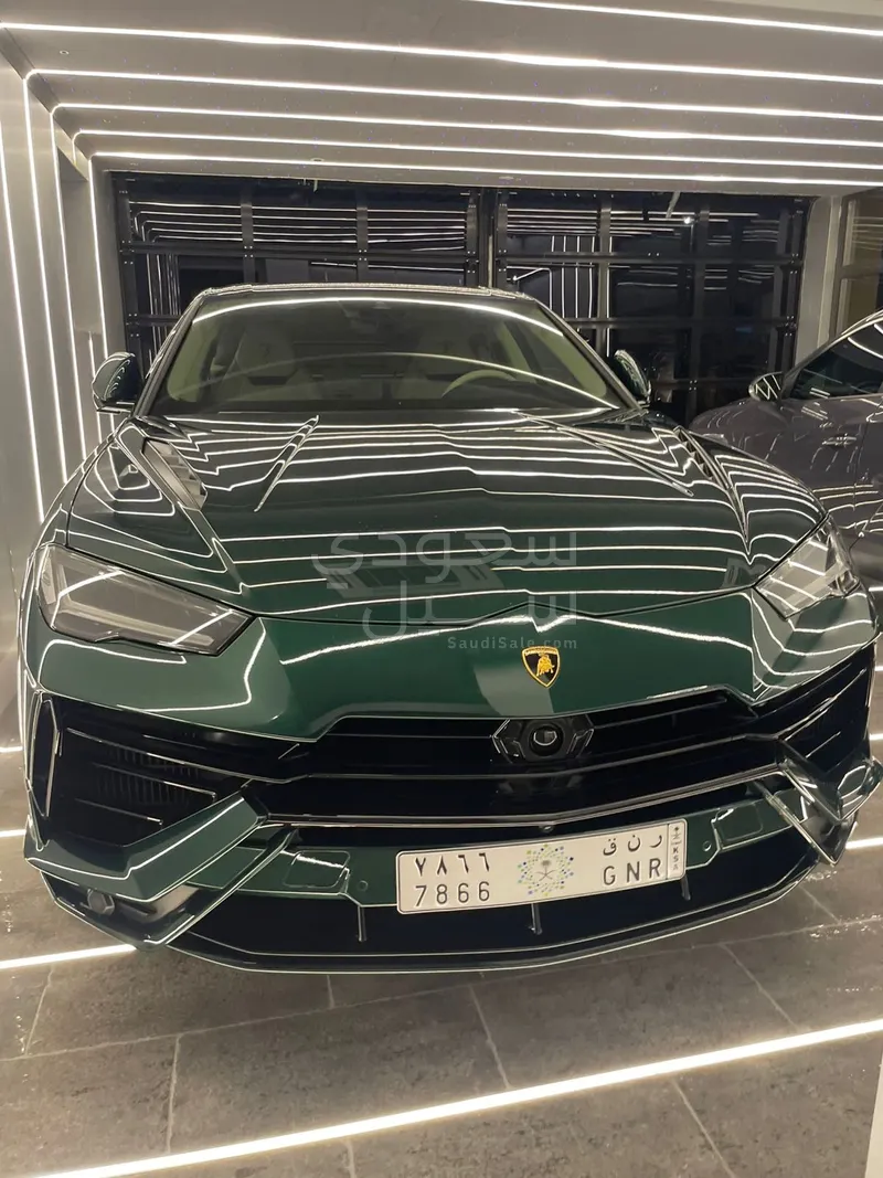 2023 Lamborghini URUS S