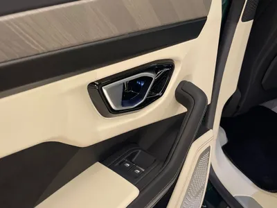 2023 Lamborghini URUS S