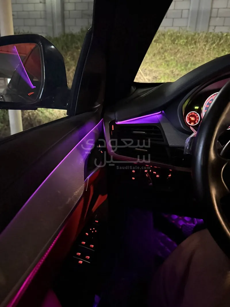 2018 بي ام دبليو الفئة اكس 6 إم كت