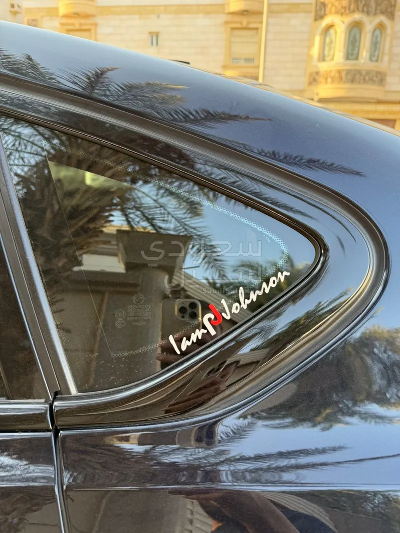 2018 بي ام دبليو الفئة اكس 6 إم كت