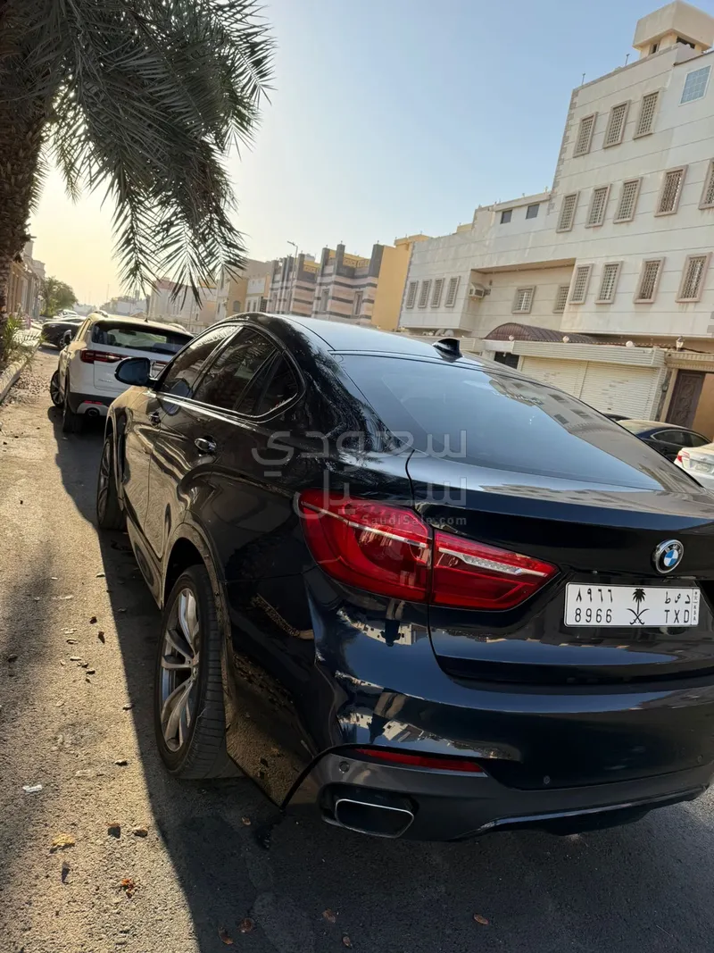 2018 بي ام دبليو الفئة اكس 6 إم كت