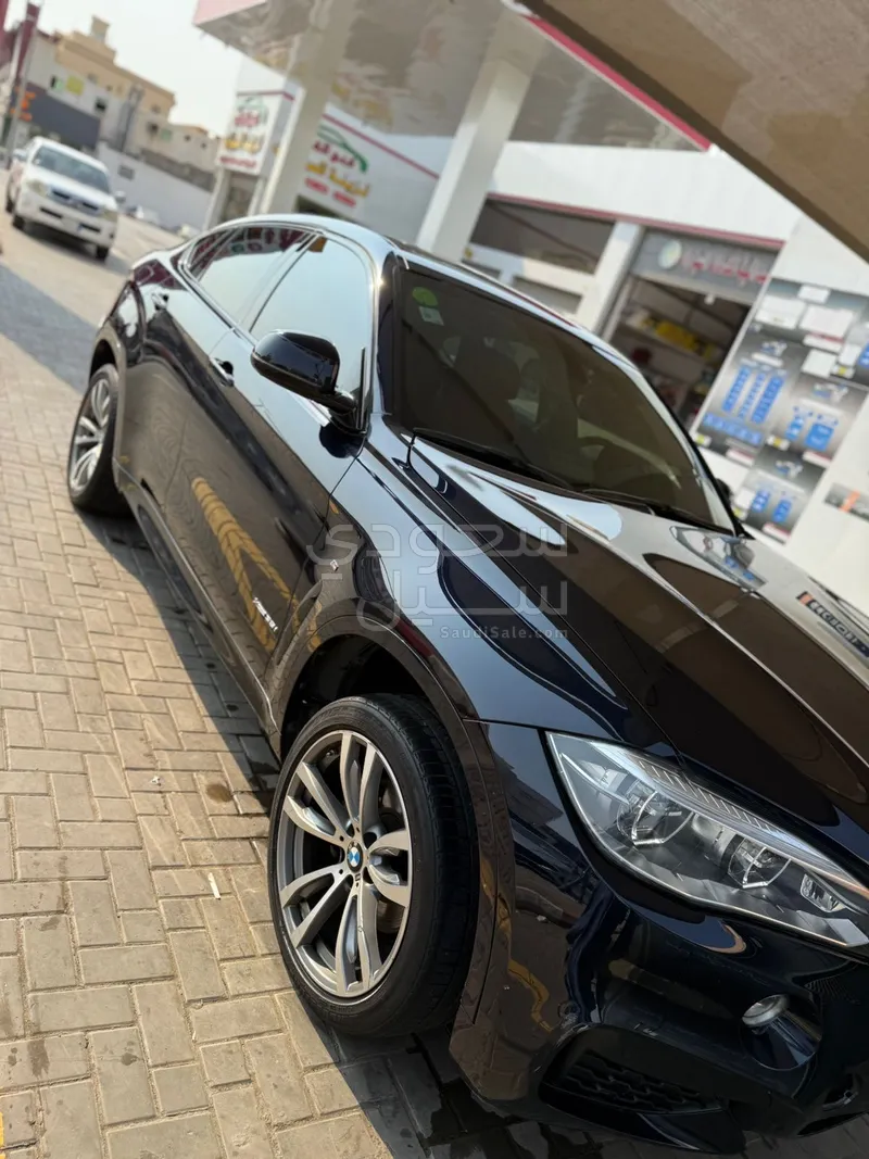 2018 بي ام دبليو الفئة اكس 6 إم كت