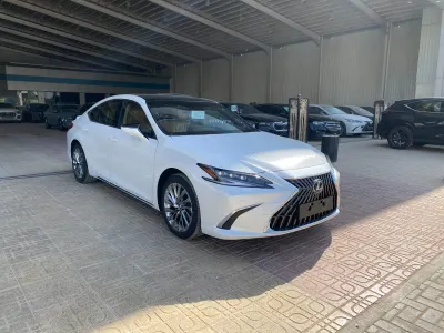 2025 Lexus ES 350 DD