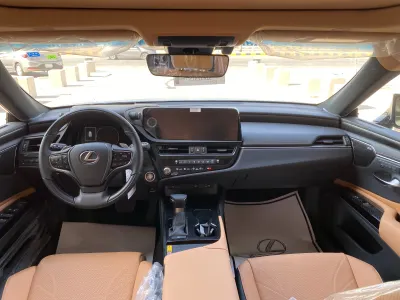 2025 Lexus ES 350 DD