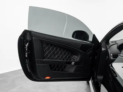 2013 استون مارتن دي بي  اس