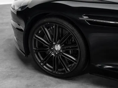 2013 استون مارتن دي بي  اس