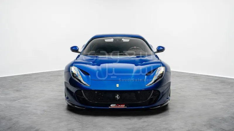 2021 فيراري 812 جي تي اس