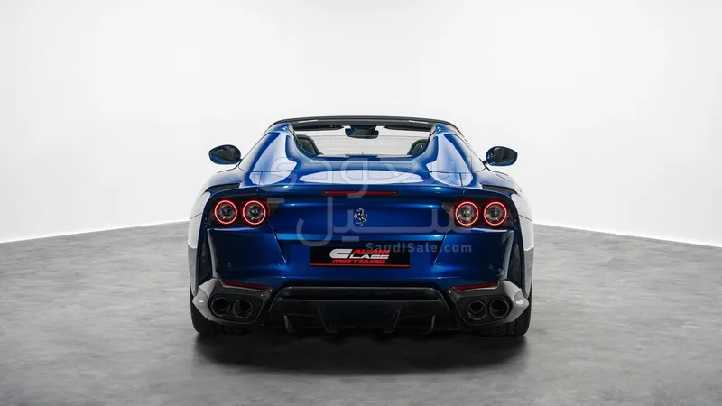 2021 فيراري 812 جي تي اس