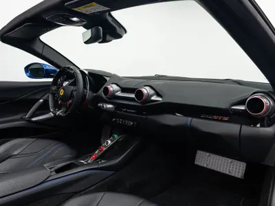 2021 فيراري 812 جي تي اس