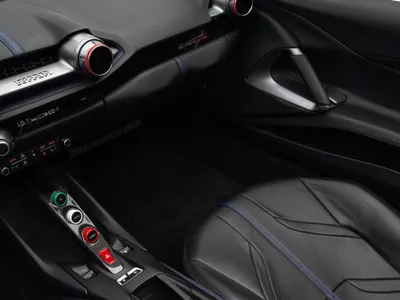 2021 فيراري 812 جي تي اس