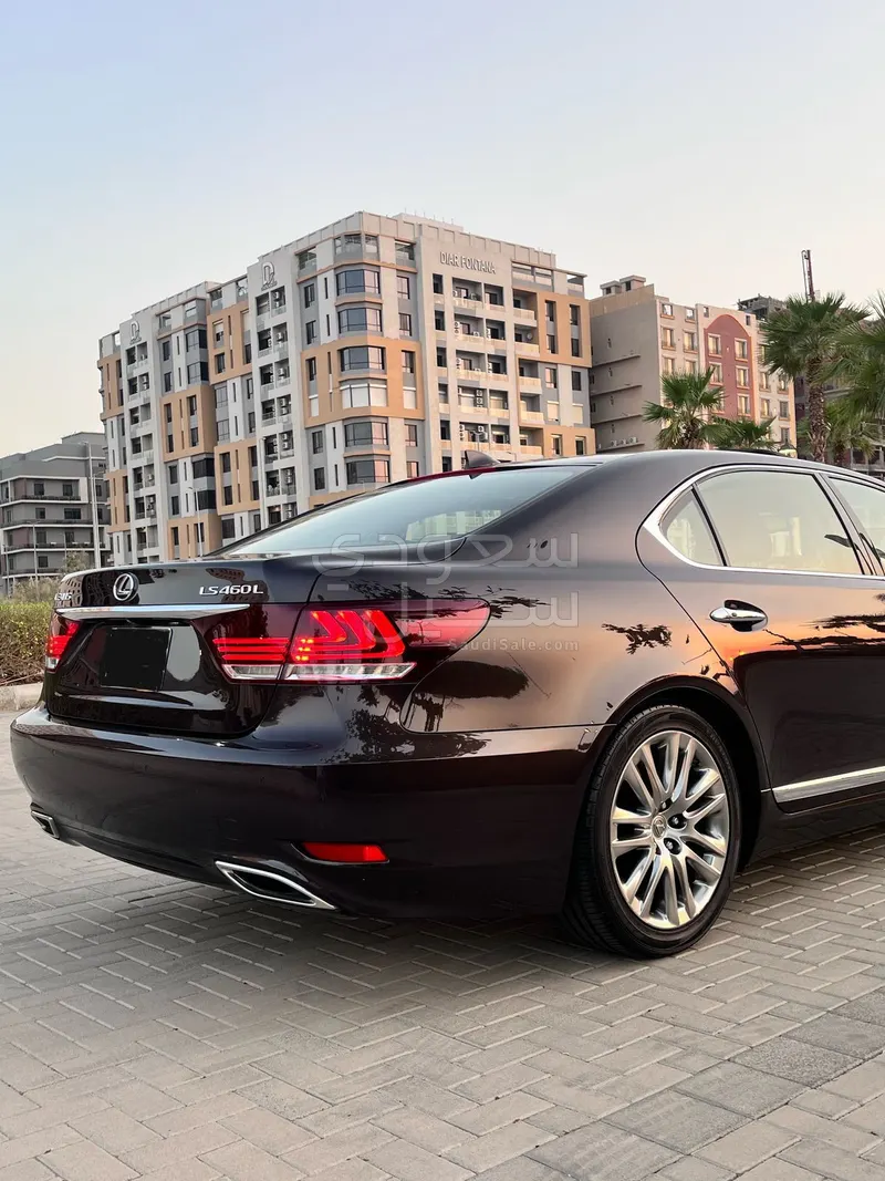 2014 لكزس إل إس 460 إل