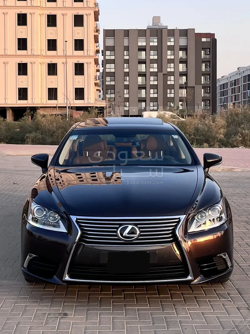 2014 لكزس إل إس 460 إل