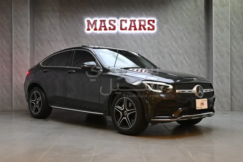 2023 مرسيدس - بنز جي إل سي 300