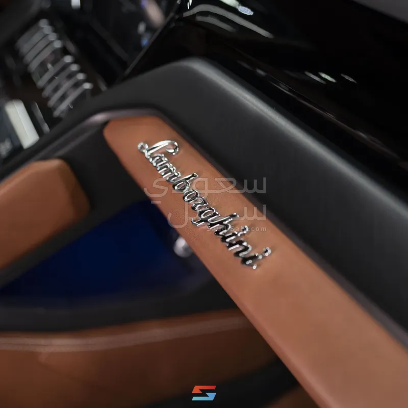 2024 لمبرجيني اوروس اس