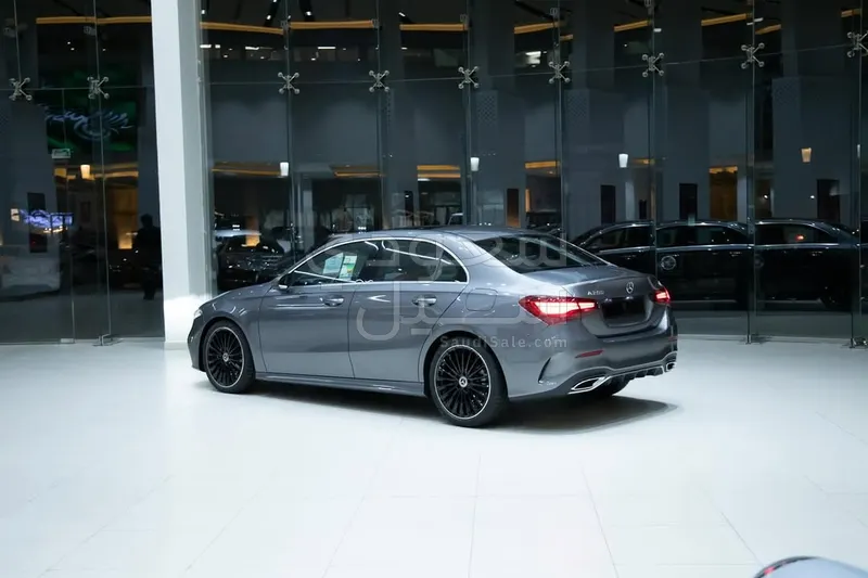 2023 مرسيدس - بنز أي 200