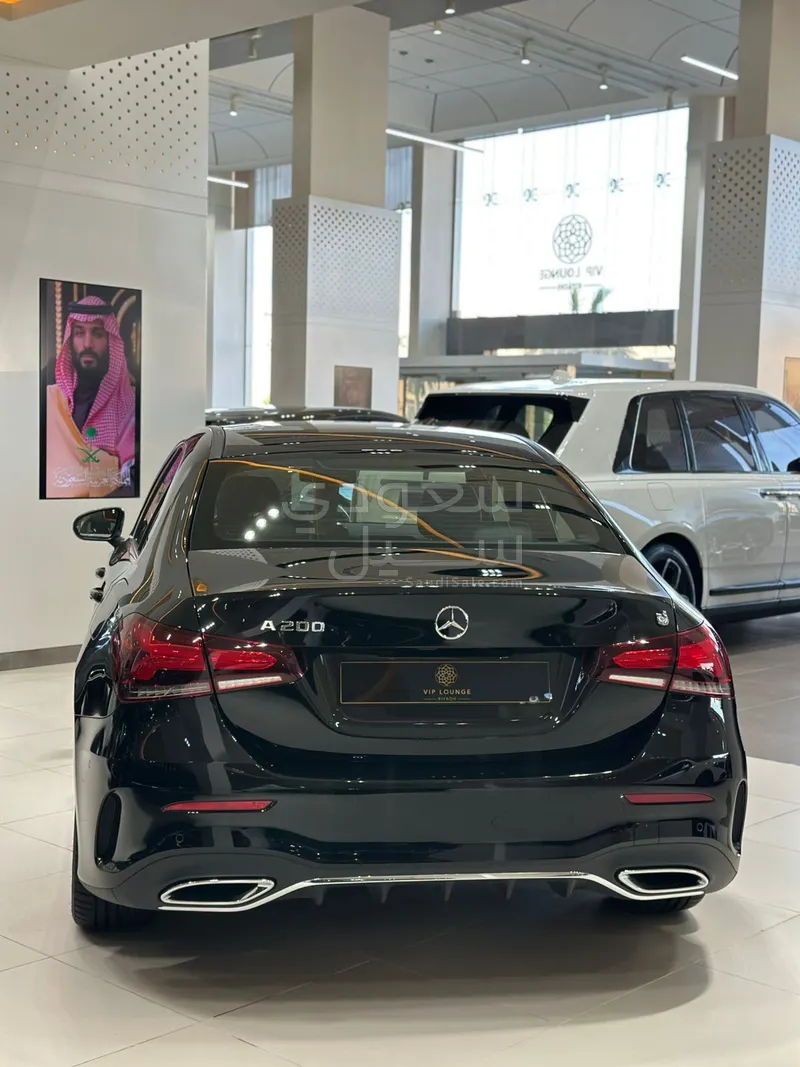 2023 مرسيدس - بنز أي 200