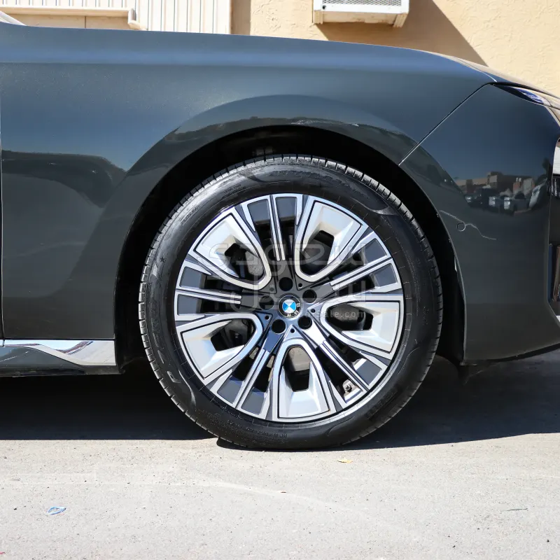 2024 بي ام دبليو الفئة السابعة 735أي