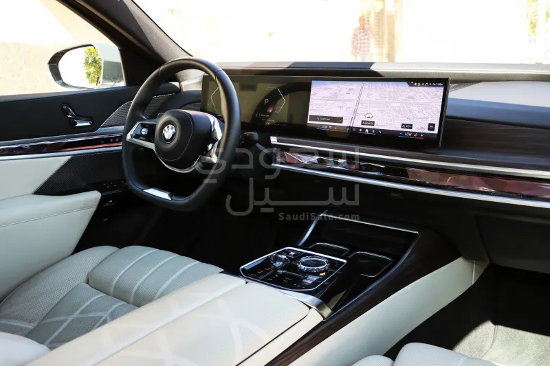 2024 بي ام دبليو الفئة السابعة 735أي