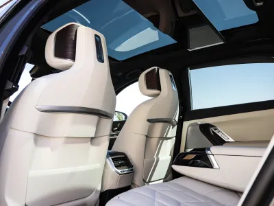 2024 بي ام دبليو الفئة السابعة 735أي