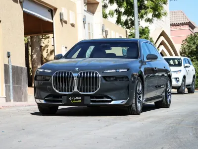 2024 بي ام دبليو الفئة السابعة 735أي