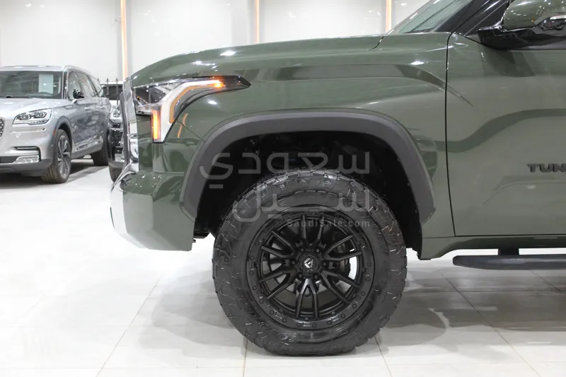 2022 Toyota Tundra Double Cab SR5