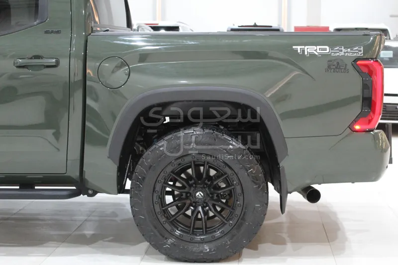 2022 Toyota Tundra Double Cab SR5