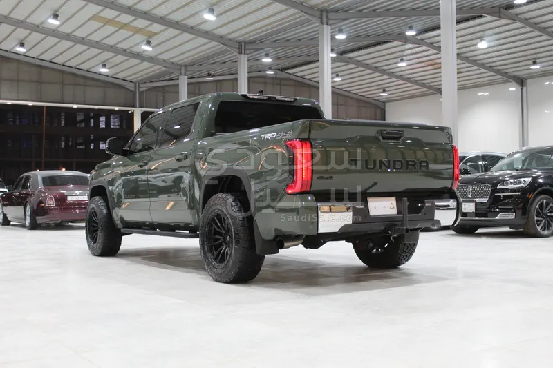 2022 Toyota Tundra Double Cab SR5