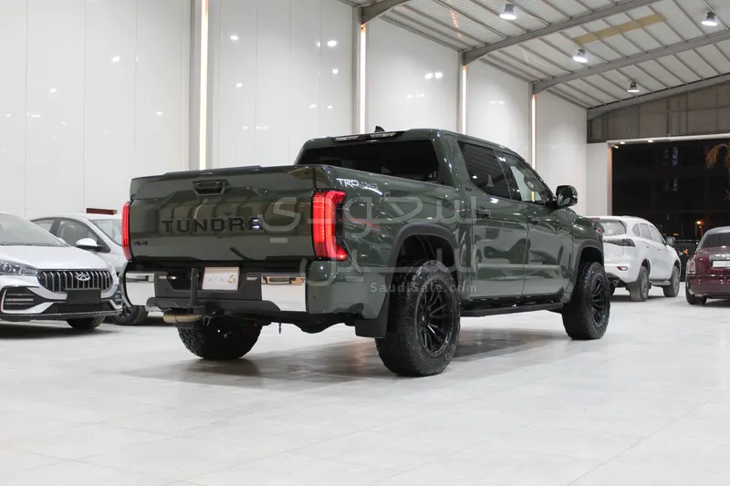 2022 Toyota Tundra Double Cab SR5