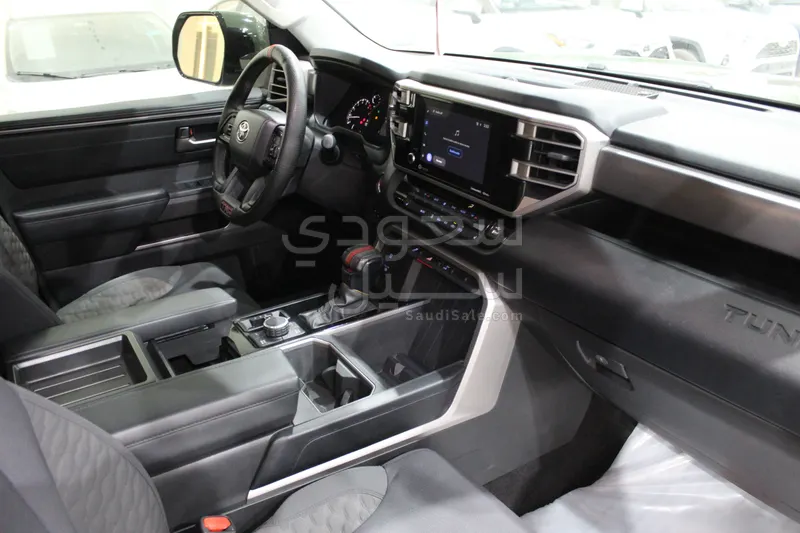 2022 Toyota Tundra Double Cab SR5