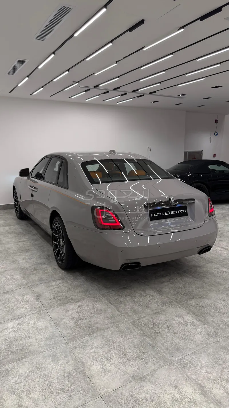 2023 رولز رويس قوست بلاك بادج