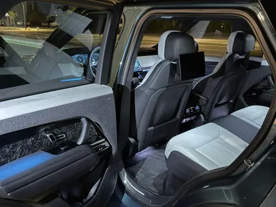 2023 لاند روفر رينج روفر سبورت فيرست اديشن