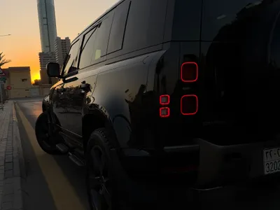 2025 لاند روفر ديفيندر 110