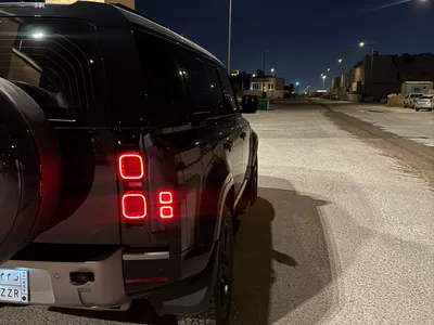 2025 لاند روفر ديفيندر 110