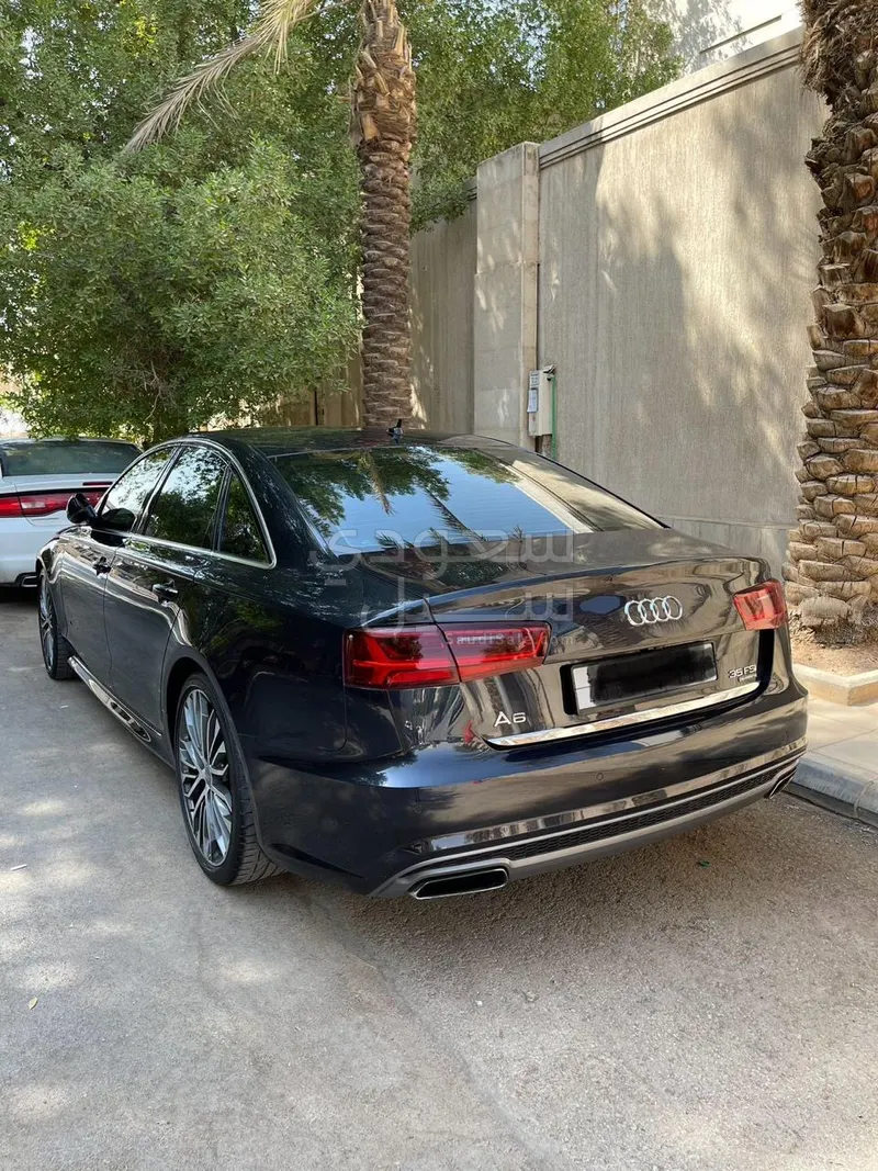 2017 اودي اي 6 اس لاين