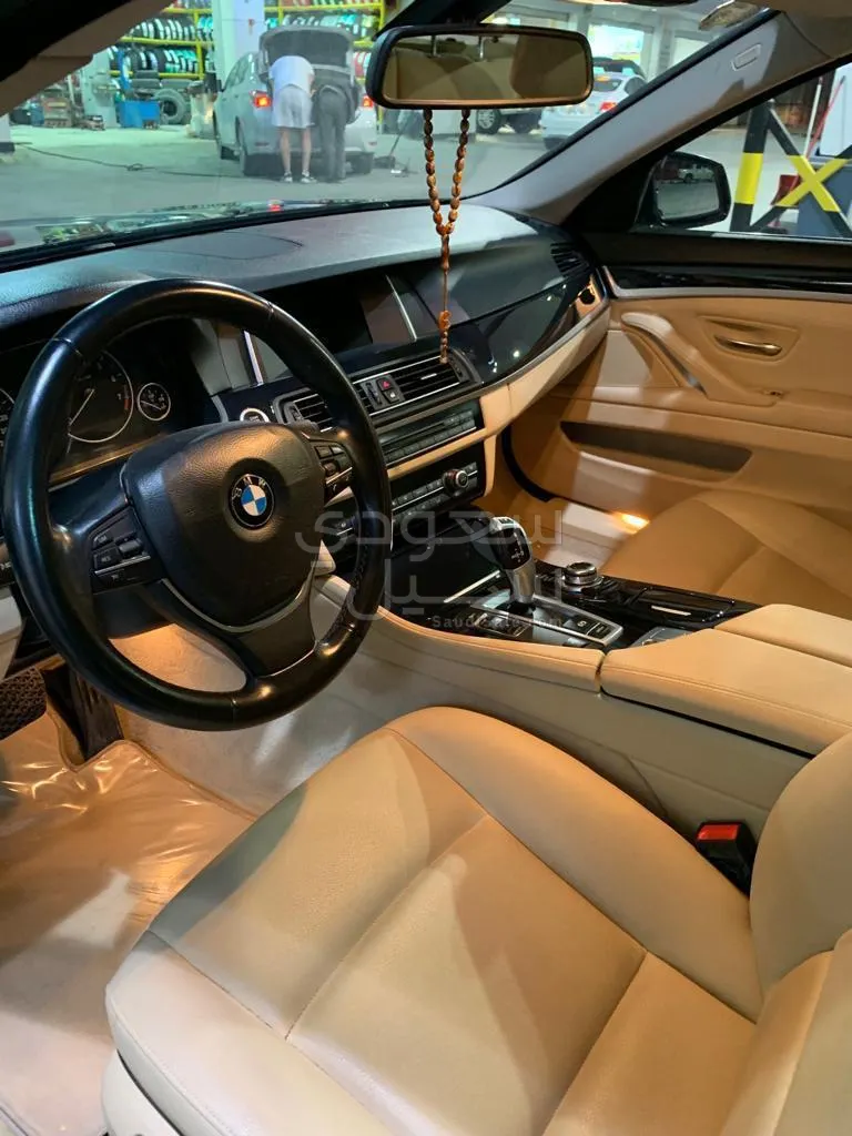 2015 بي ام دبليو الفئة الخامسة 520 أي