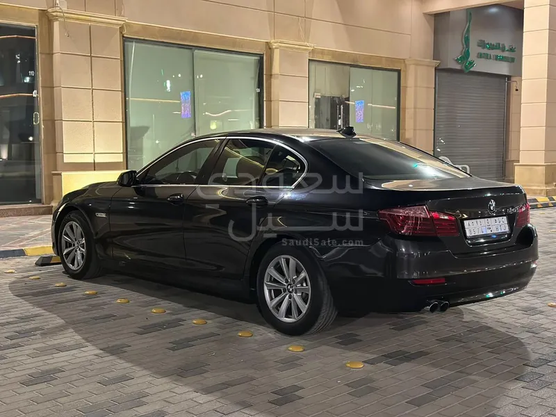 2015 بي ام دبليو الفئة الخامسة 520 أي