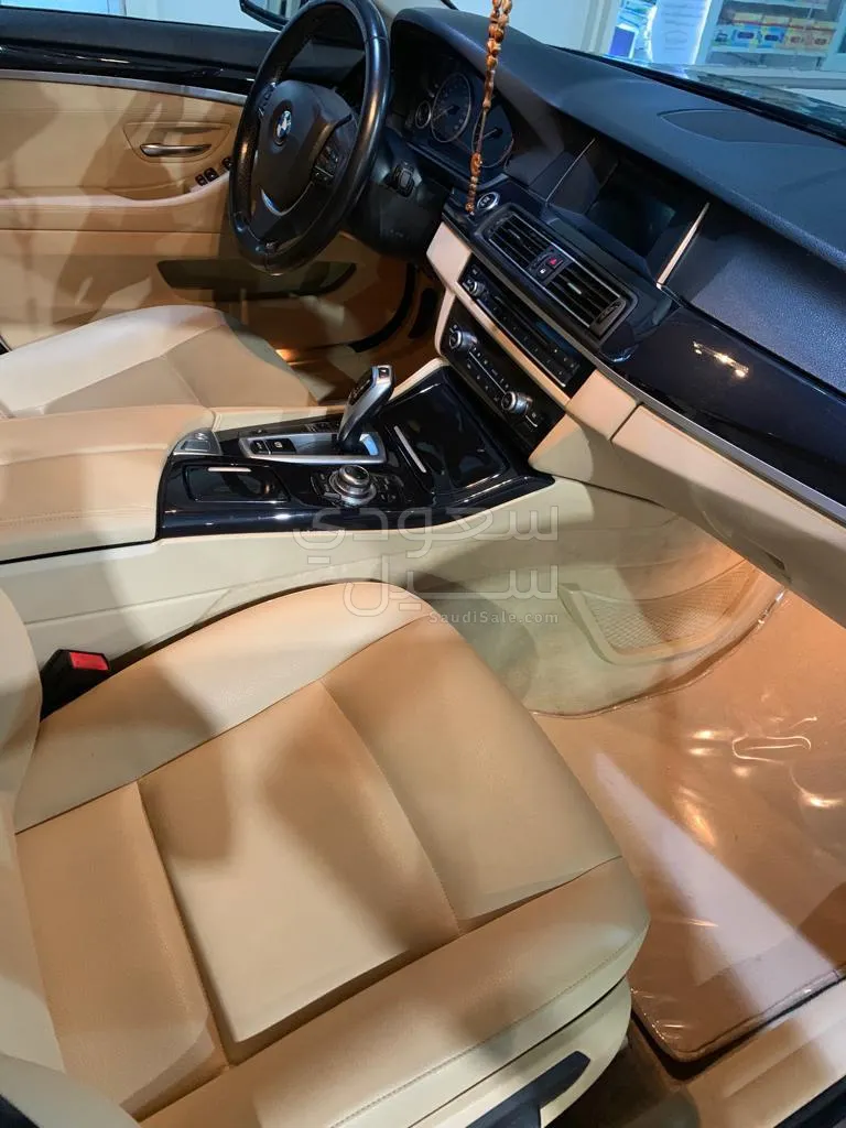 2015 بي ام دبليو الفئة الخامسة 520 أي