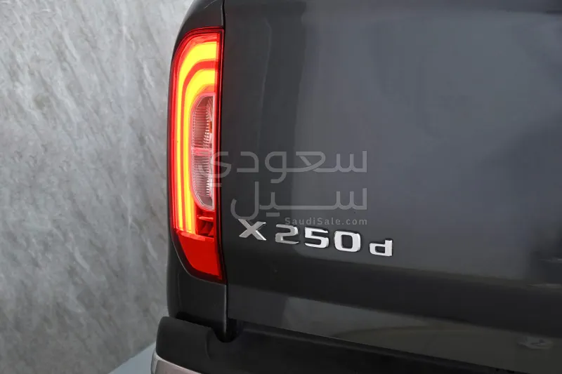 2018 Mercedes-Benz X 250