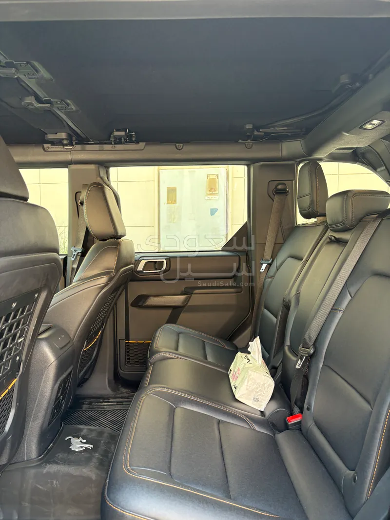 2024 فورد برونكو باد لاندس