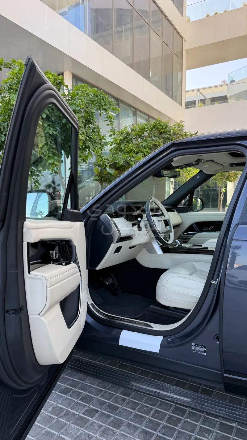 2024 لاند روفر رينج روفر اتش اس اي