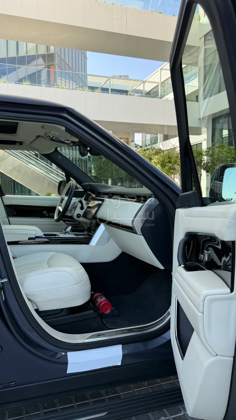 2024 لاند روفر رينج روفر اتش اس اي