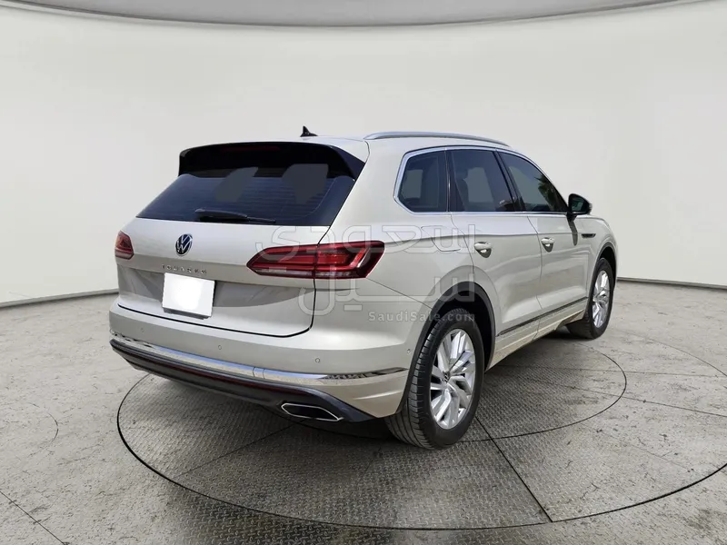 2022 فولكس واجن طوارق