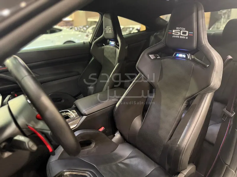 2023 بي ام دبليو الفئة ام إم 4 كومبيتيشن