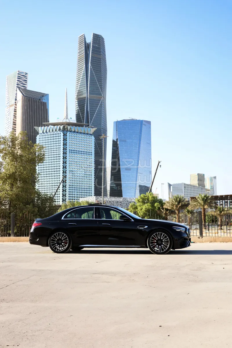 2025 مرسيدس - بنز إي 53 أي إم جي