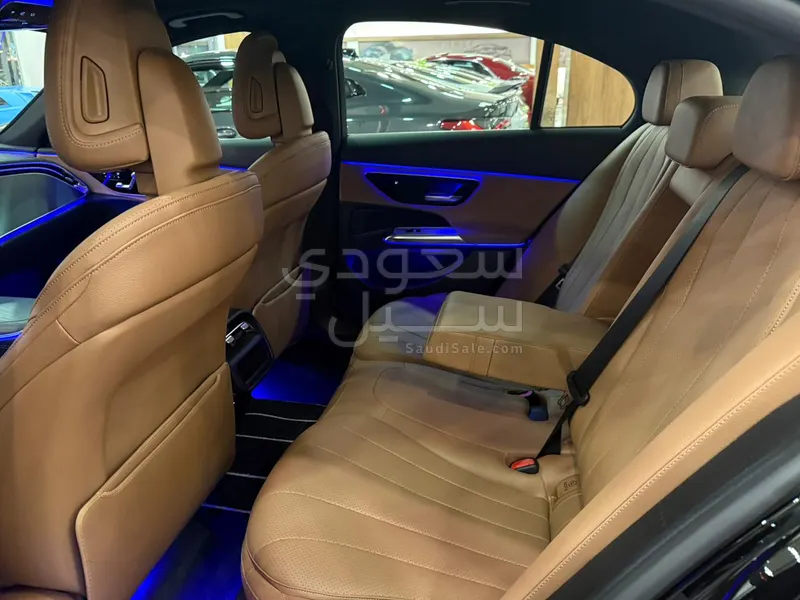 2024 مرسيدس - بنز إي 200 أي إم جي