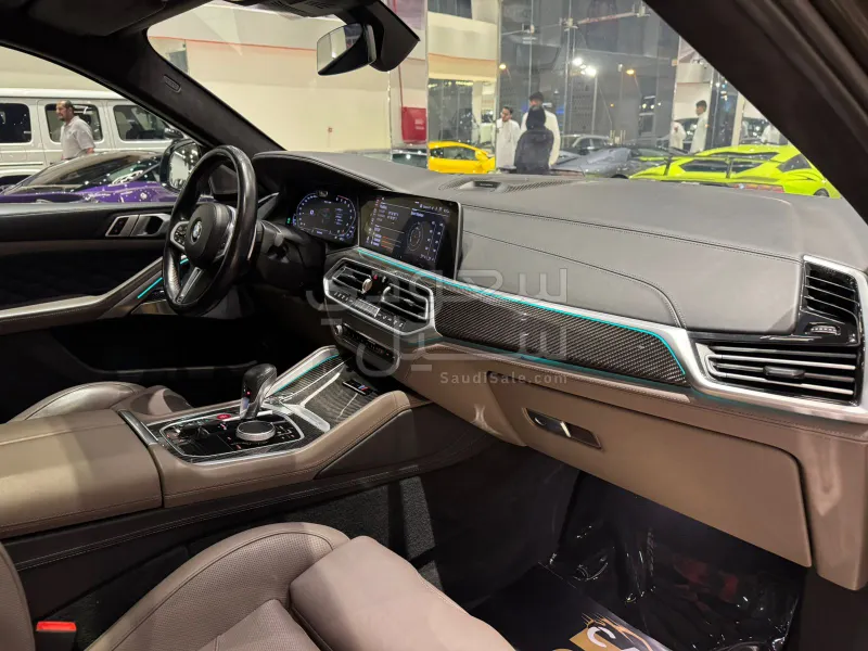 2021 BMW X Series 6M competition