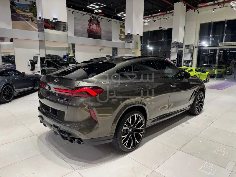 2021 BMW X Series 6M competition