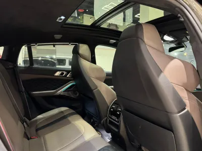 2021 BMW X Series 6M competition