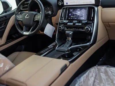 2023 لكزس إل إكس 600