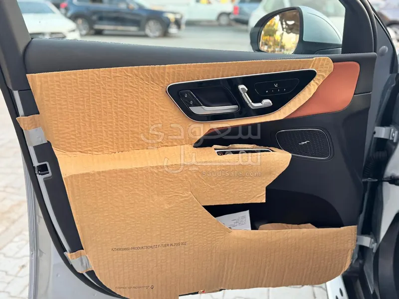 2026 مرسيدس - بنز جي إل سي 200